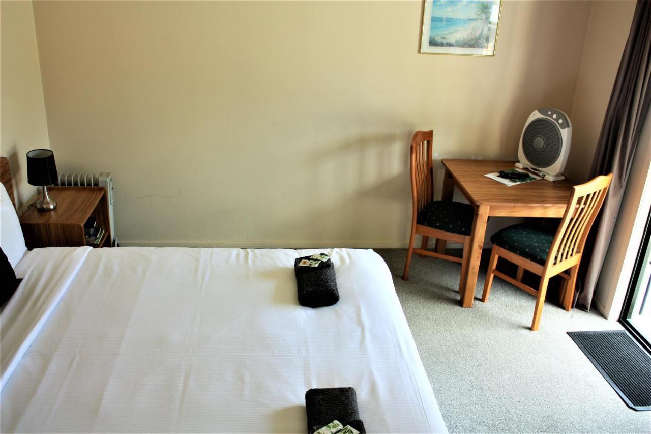 Owen River Tavern & Motels Luaran gambar